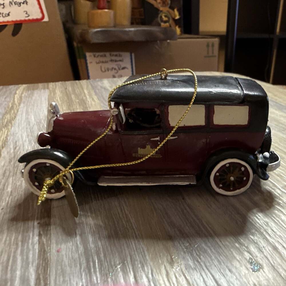 Kurt Adler Downton Abbey Burgundy Car Christmas Ornament DA2152 NEW